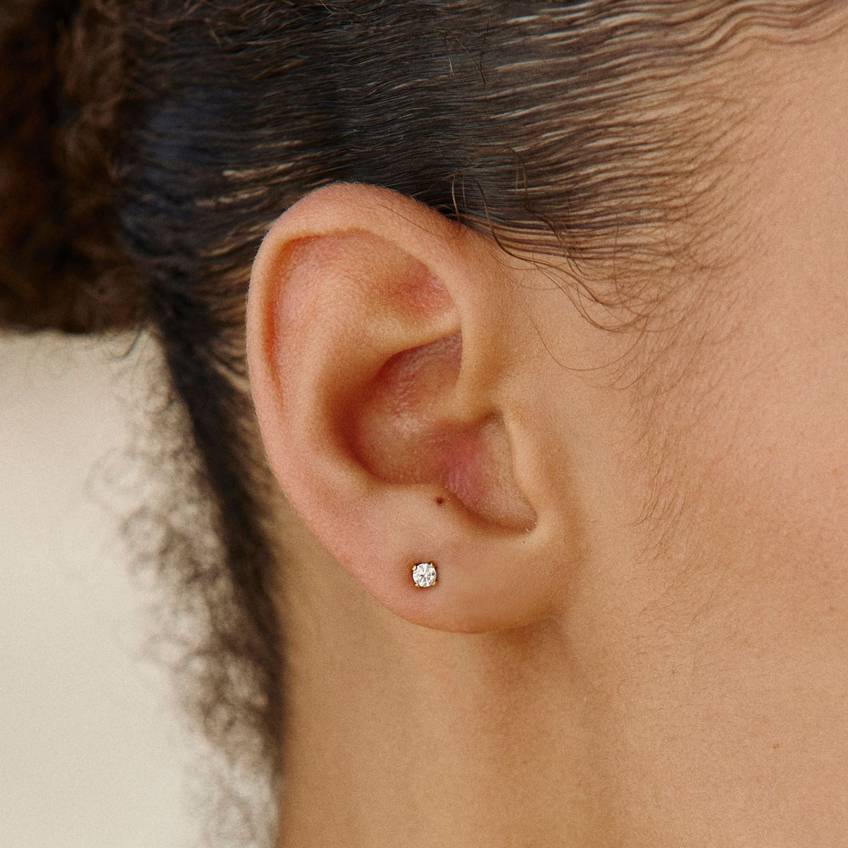 Zirkoon Studs