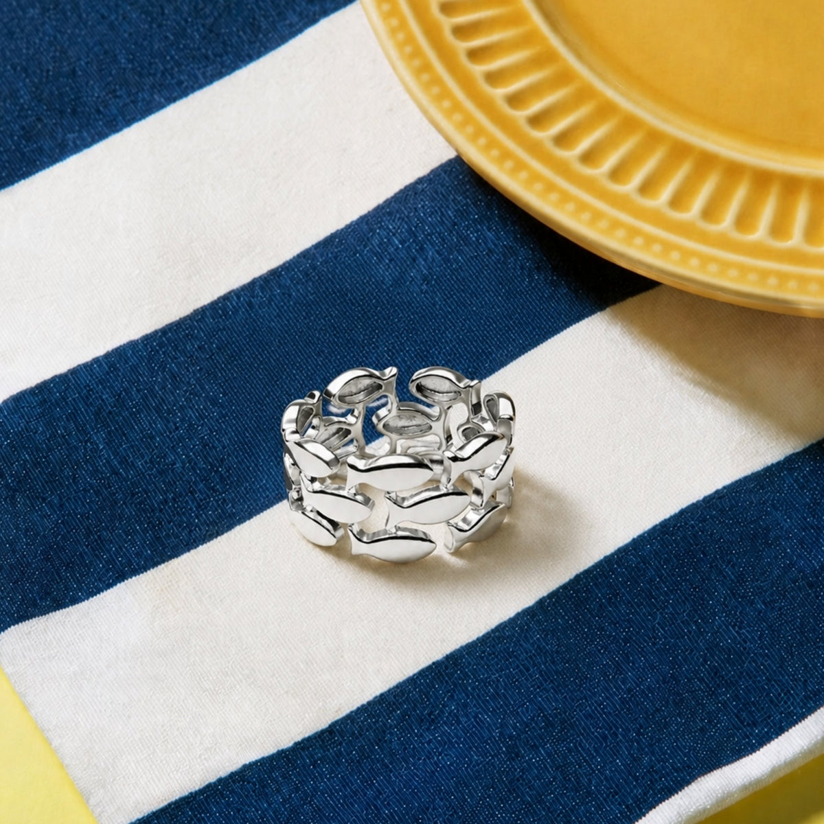 Vis Ring