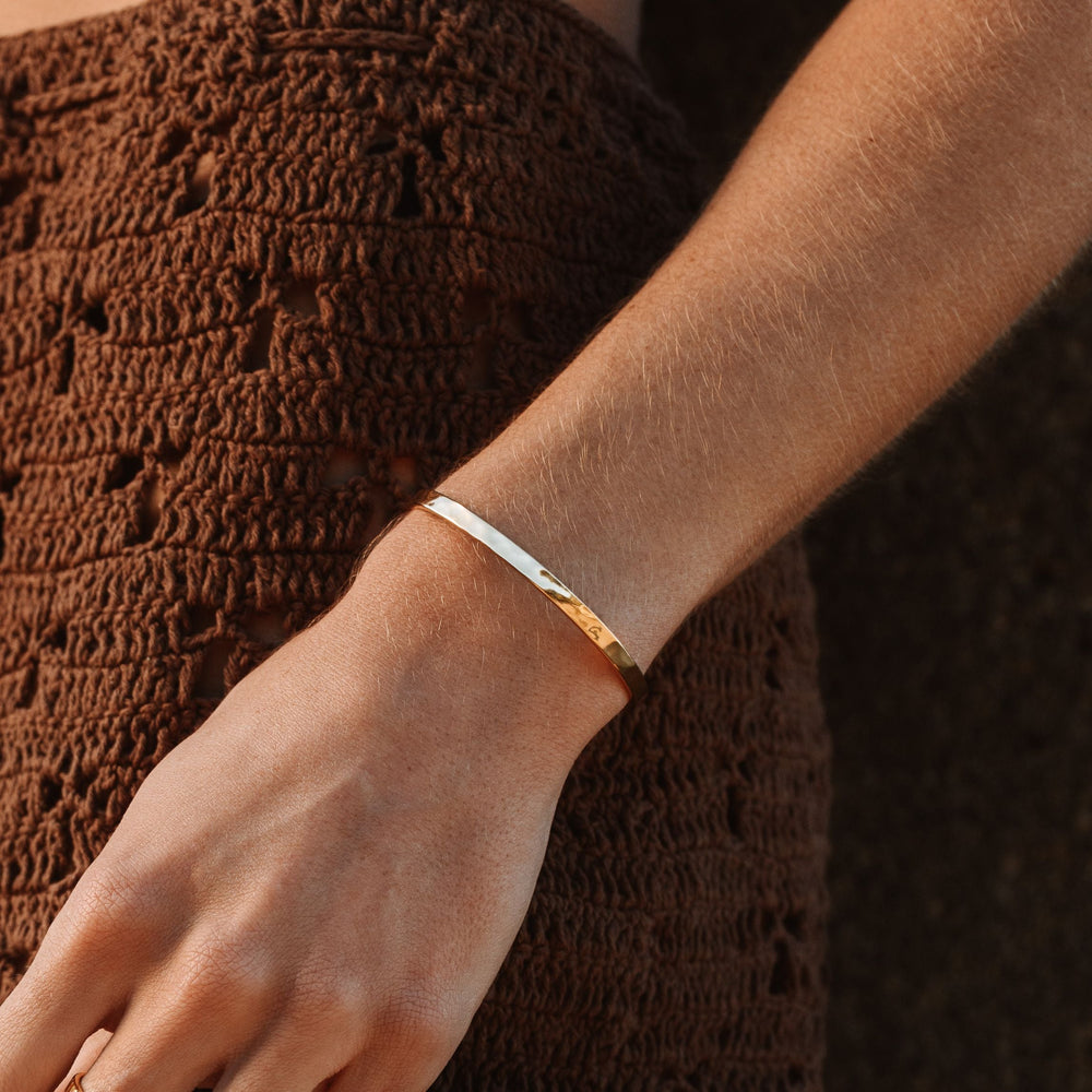 Gehamerde Cuff