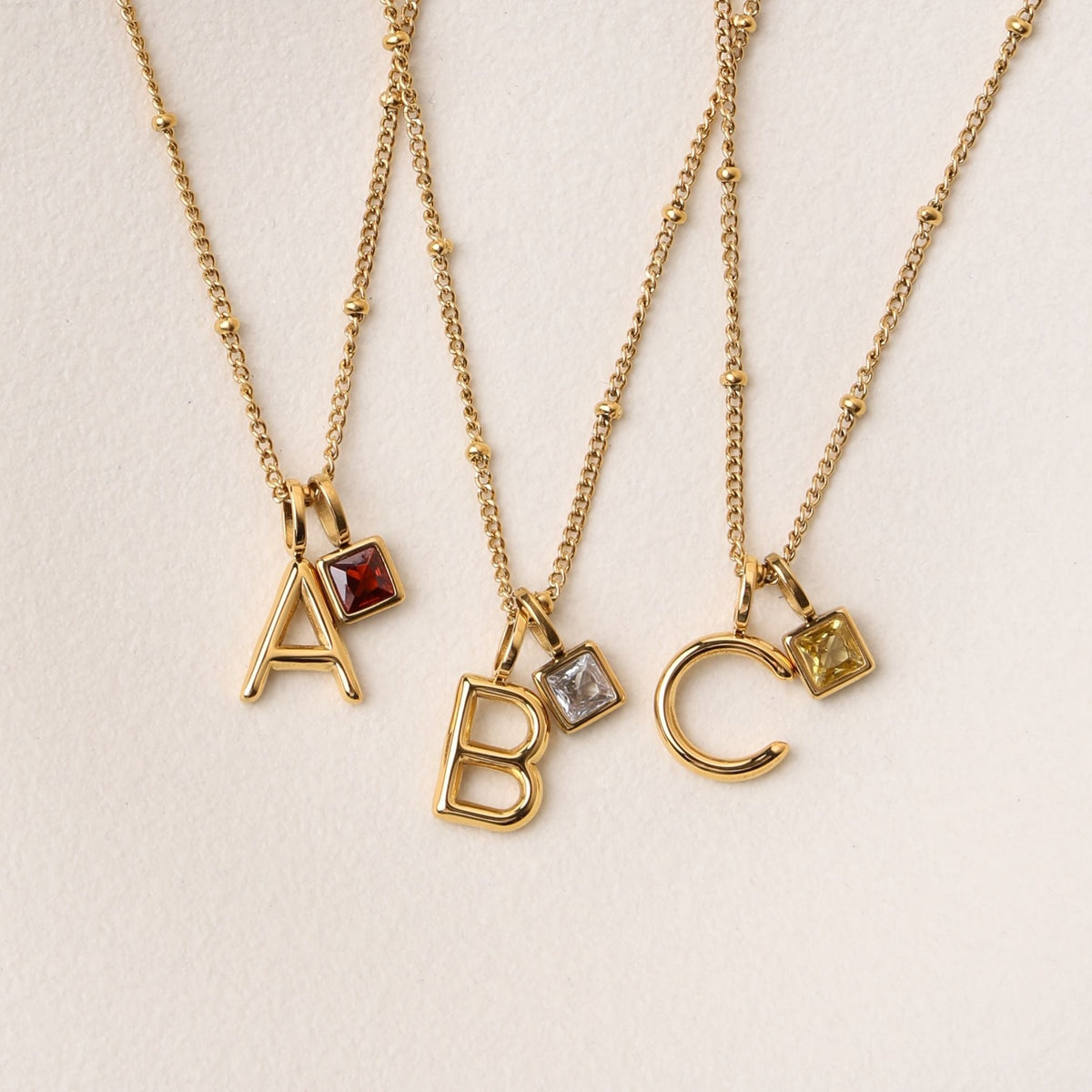 Initiaal & Geboortesteen Charm Ketting