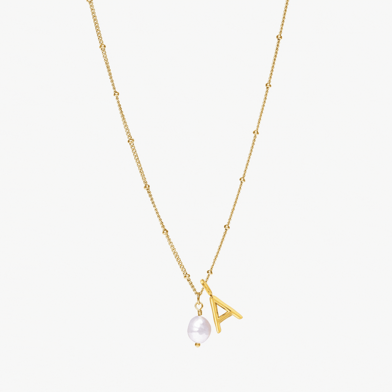 Initiaal & Parel Ketting