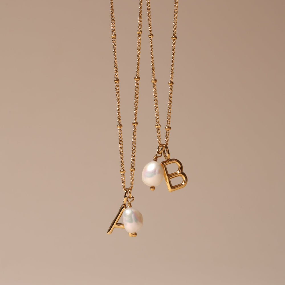 Initiaal & Parel Ketting