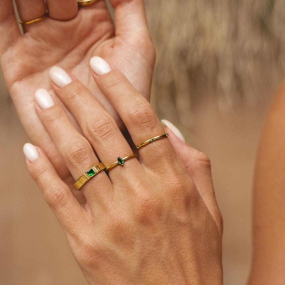Dainty Smaragd Ring