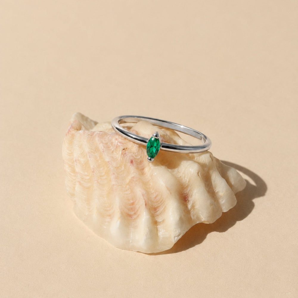 Dainty Smaragd Ring