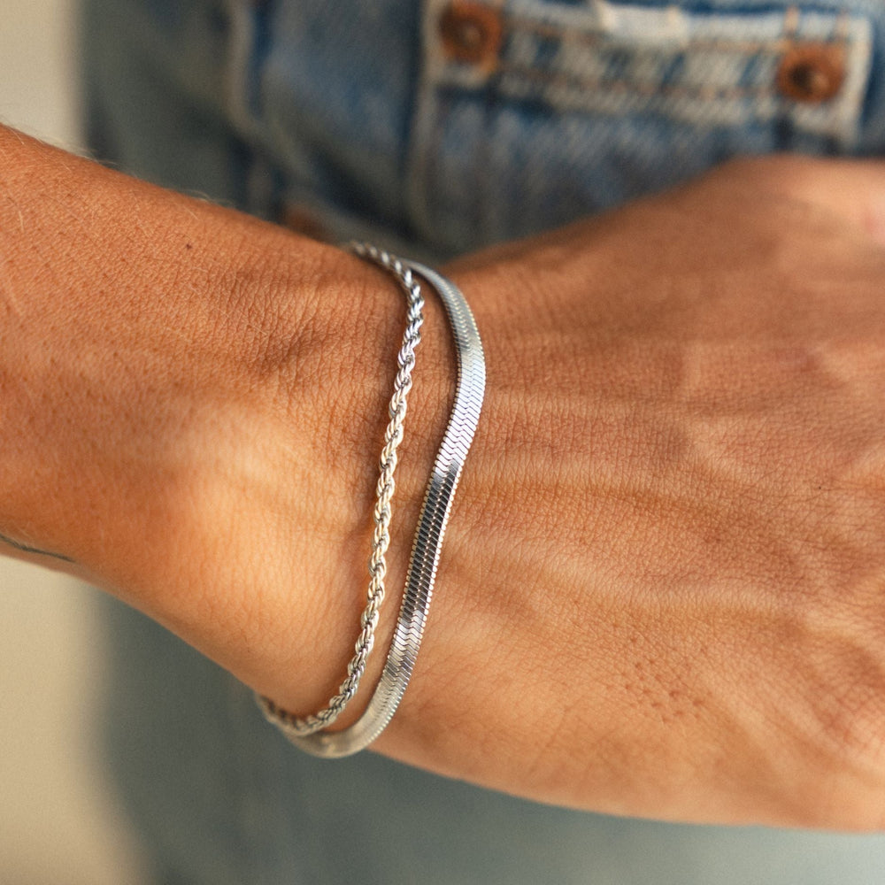 "Ios" Layered Armband