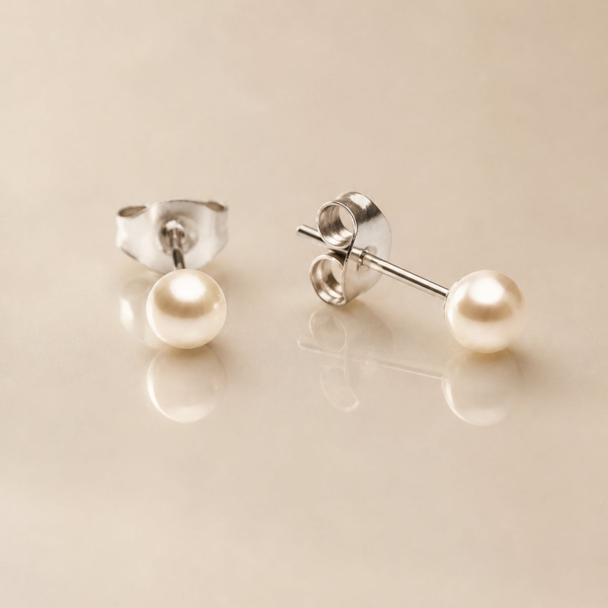 Parel Studs