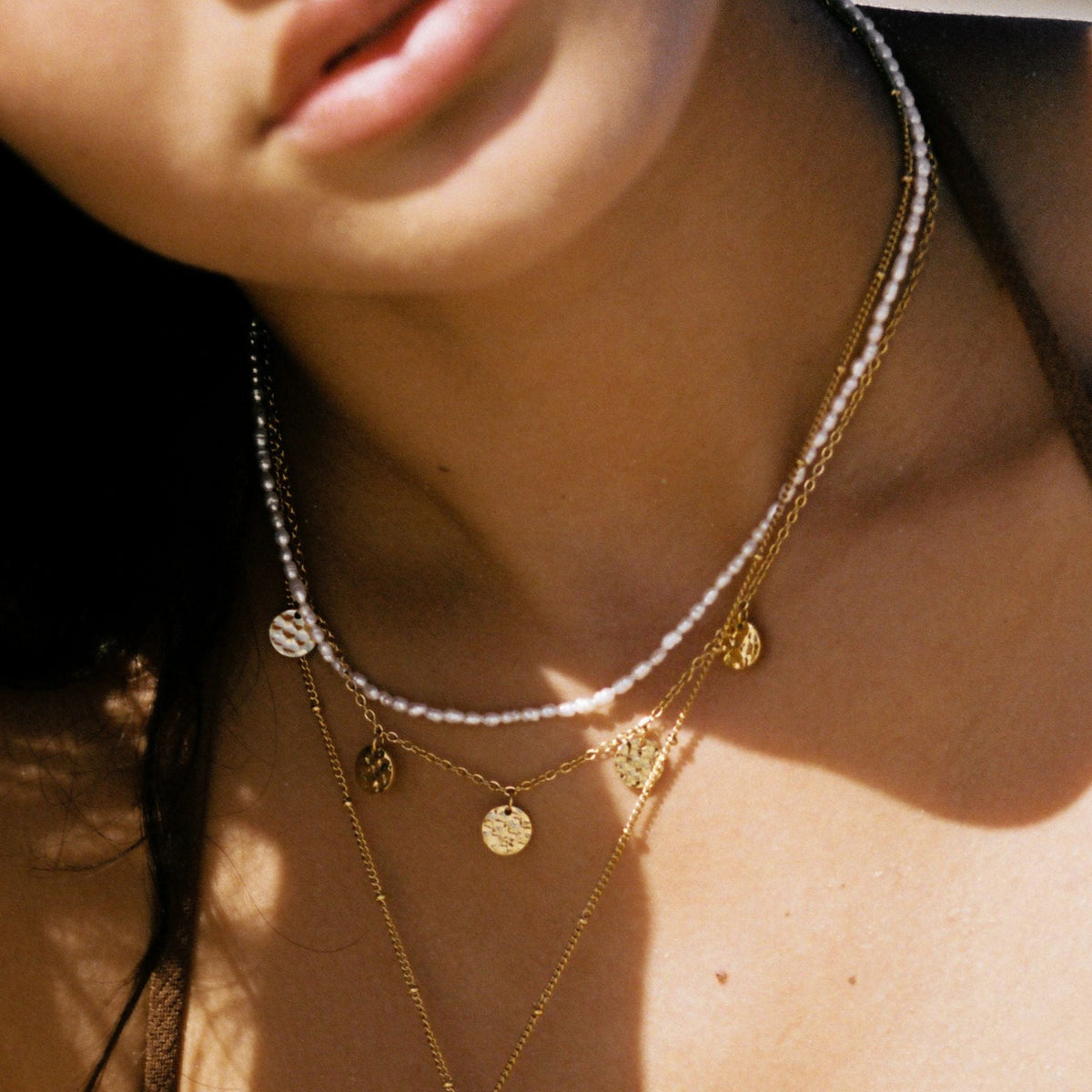 Tiny Pearl Choker