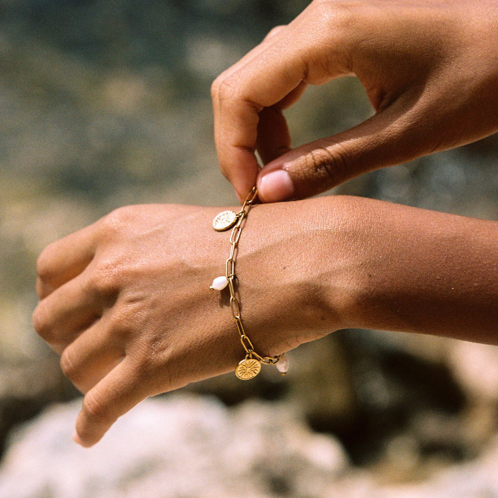 Golden Sun Armband